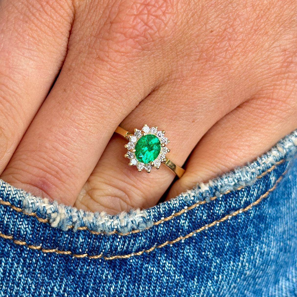 Vintage, 1980s emerald & diamond cluster ring