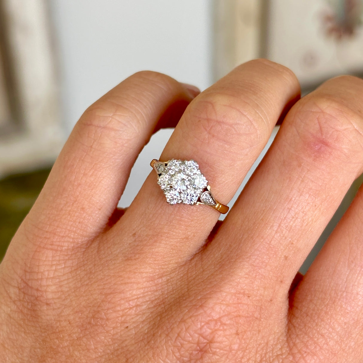 Vintage, 1980s diamond cluster ring