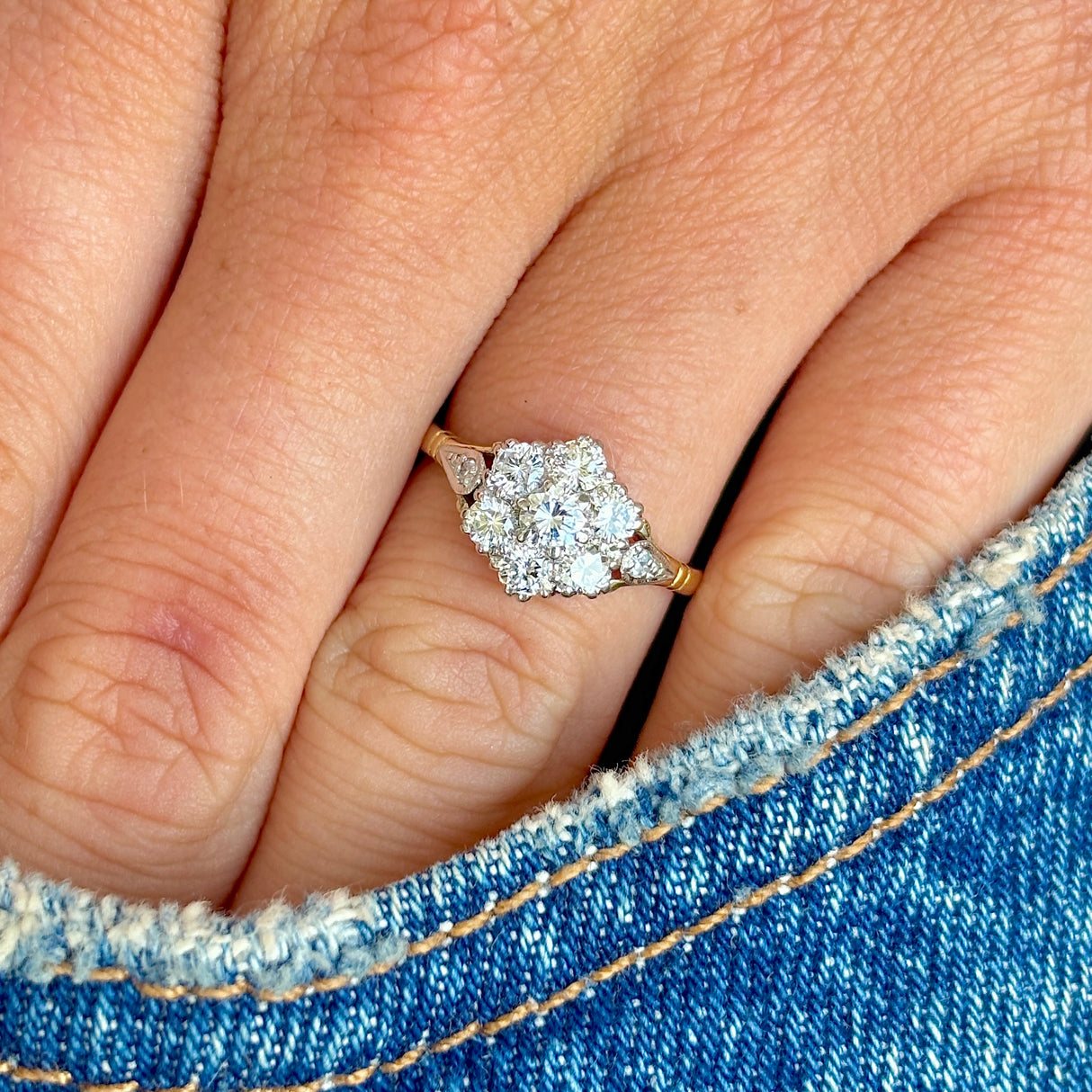 Vintage, 1980s diamond cluster ring