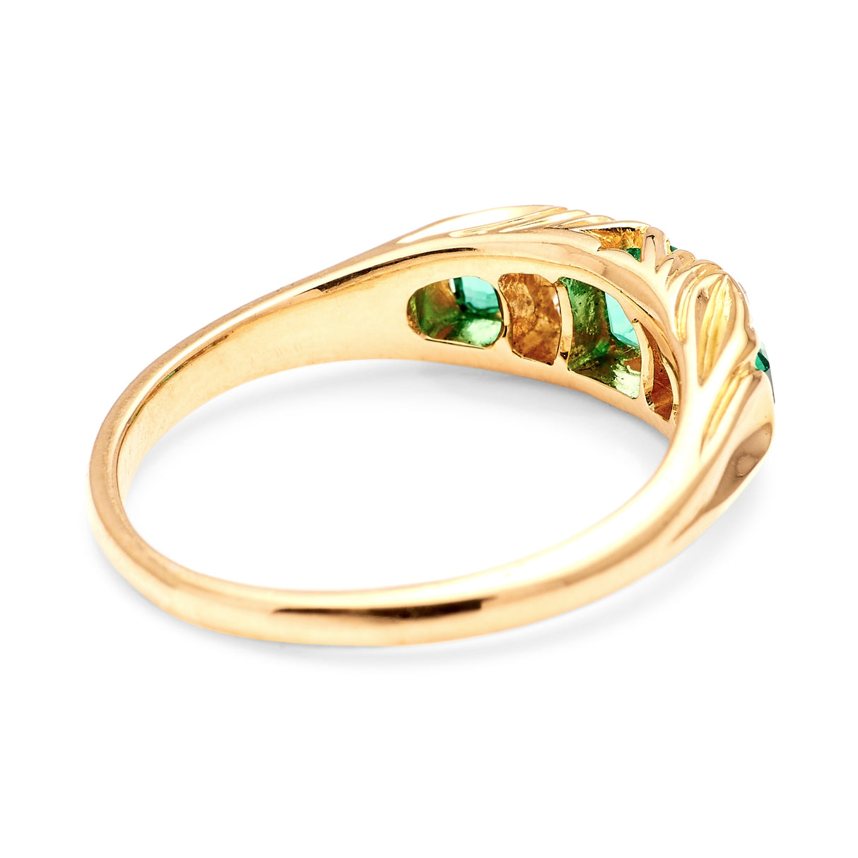 Antique, Edwardian emerald & diamond three-stone ring