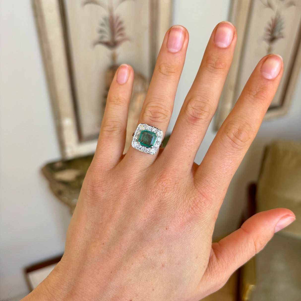 Vintage, 1950s emerald & diamond cluster ring