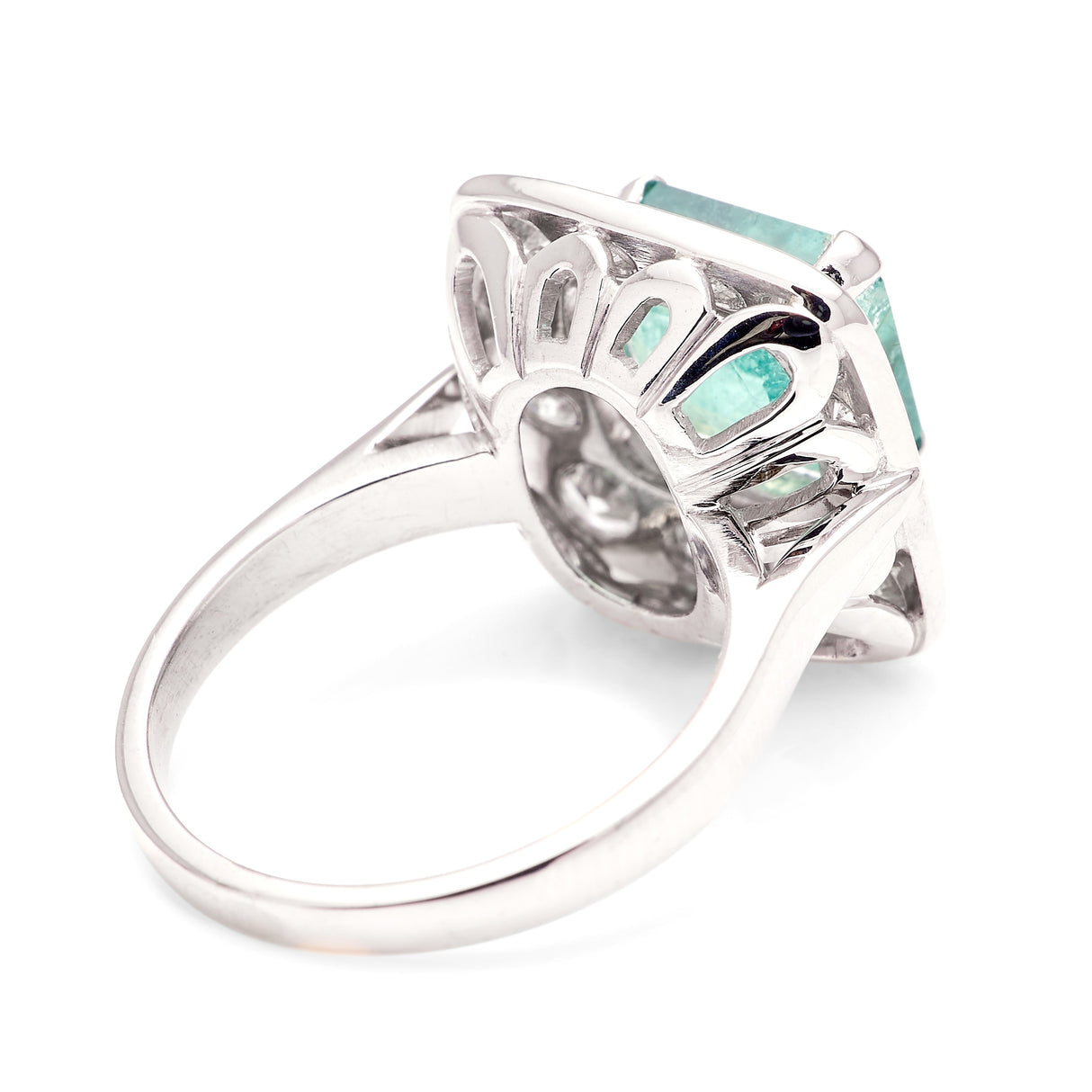 Vintage, 1950s emerald & diamond cluster ring