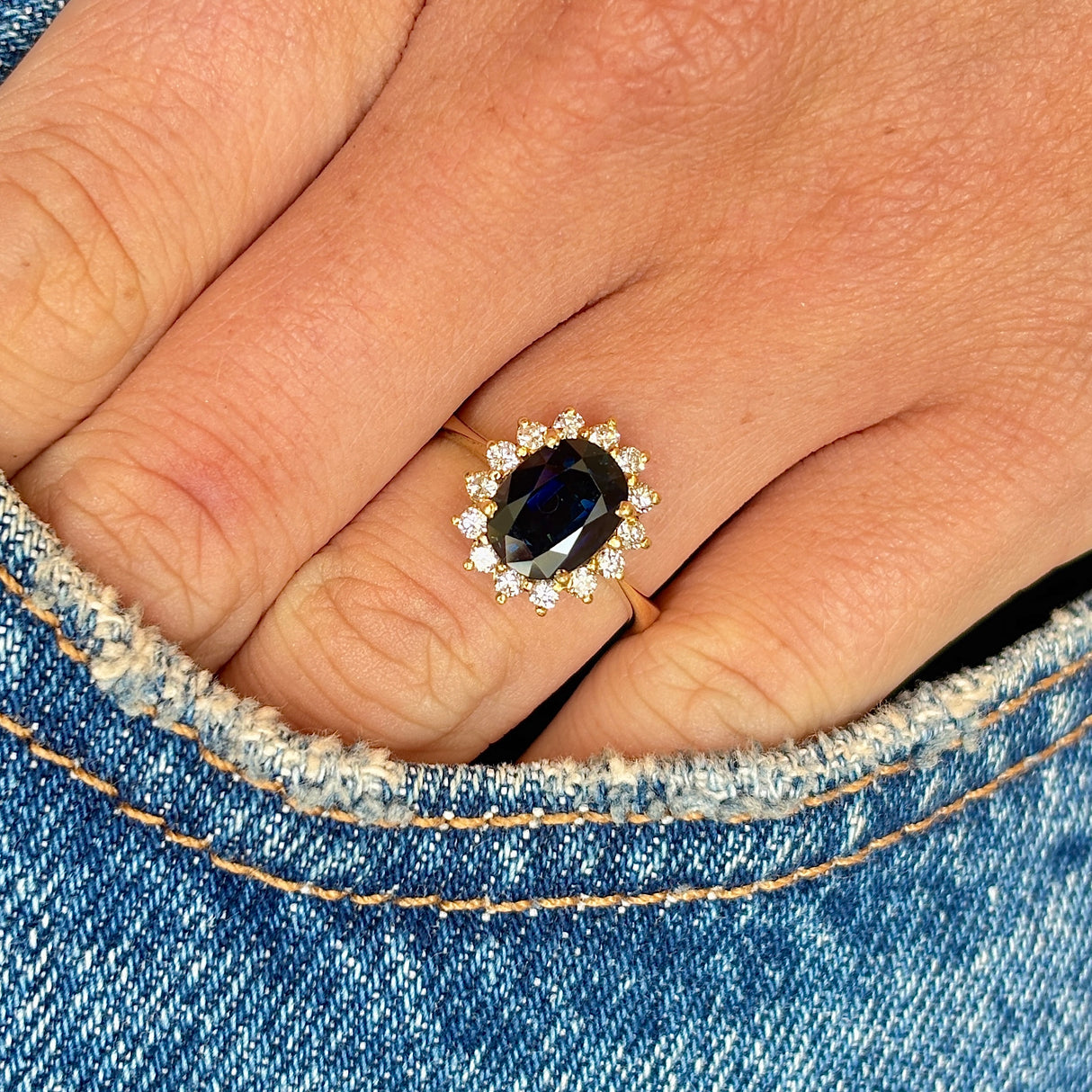 Vintage, 1950s sapphire & diamond cluster ring