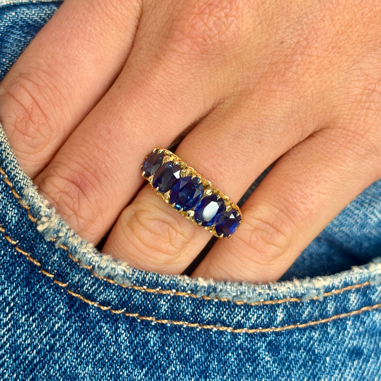 Antique, Victorian sapphire half-hoop ring