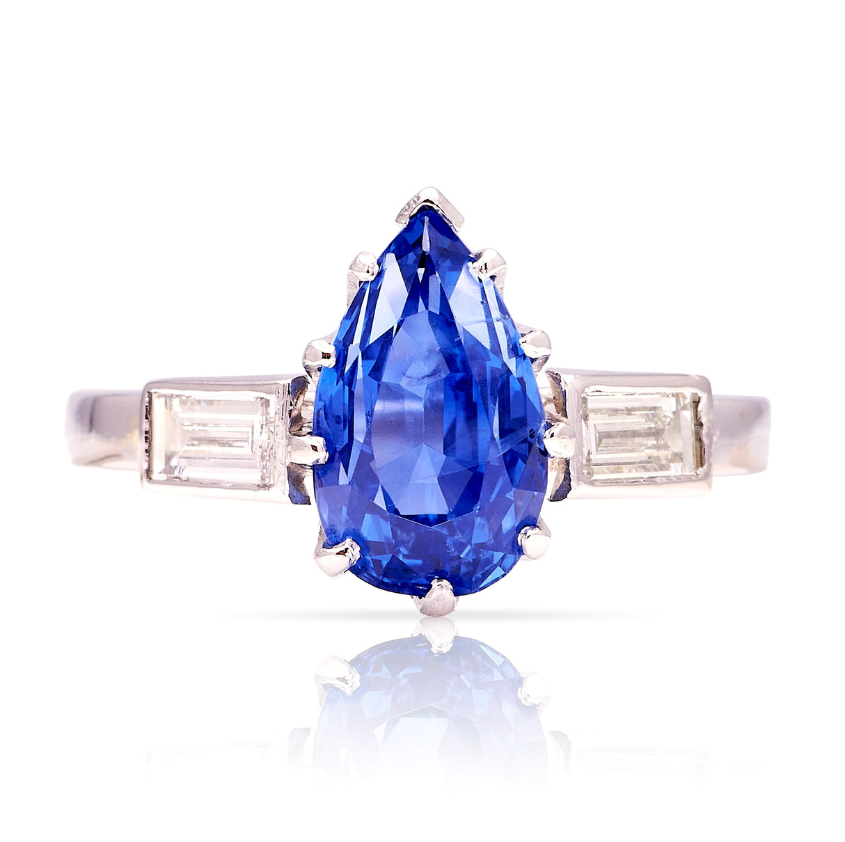 Vintage, 1940s sapphire & diamond ring