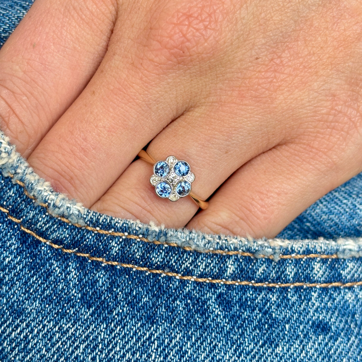 Antique, 1900s sapphire & diamond cluster ring