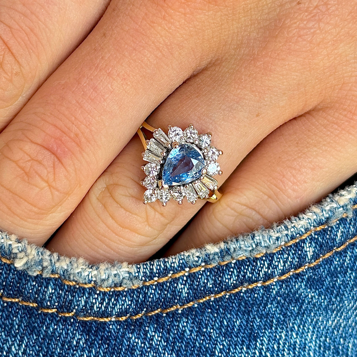 Vintage, 1950s sapphire & diamond cluster ring