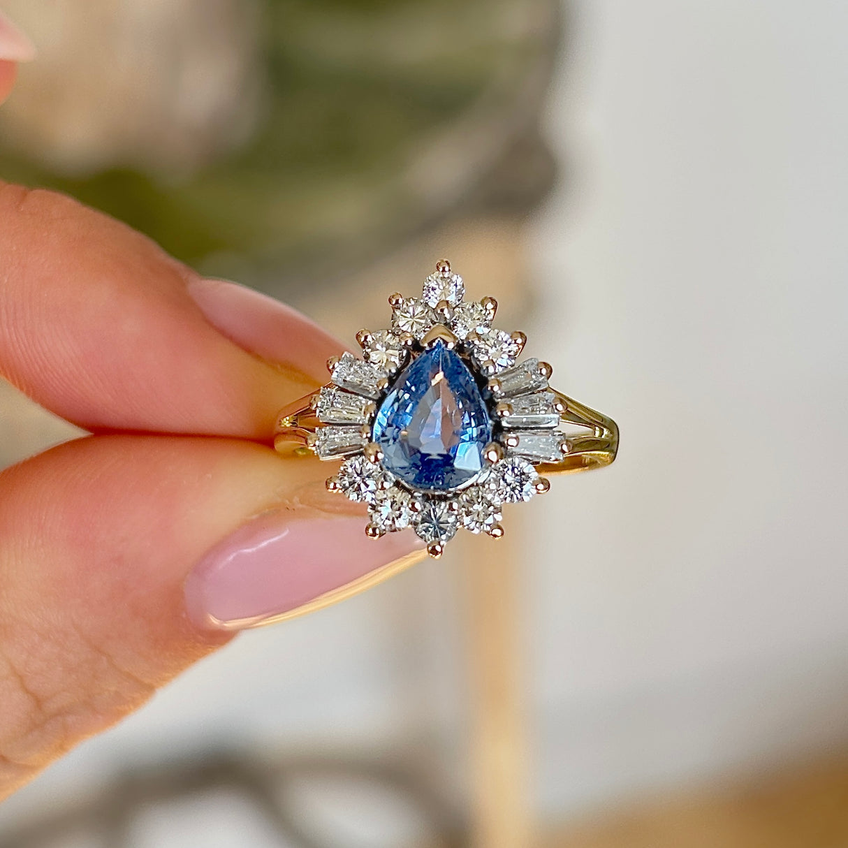 Vintage, 1950s sapphire & diamond cluster ring
