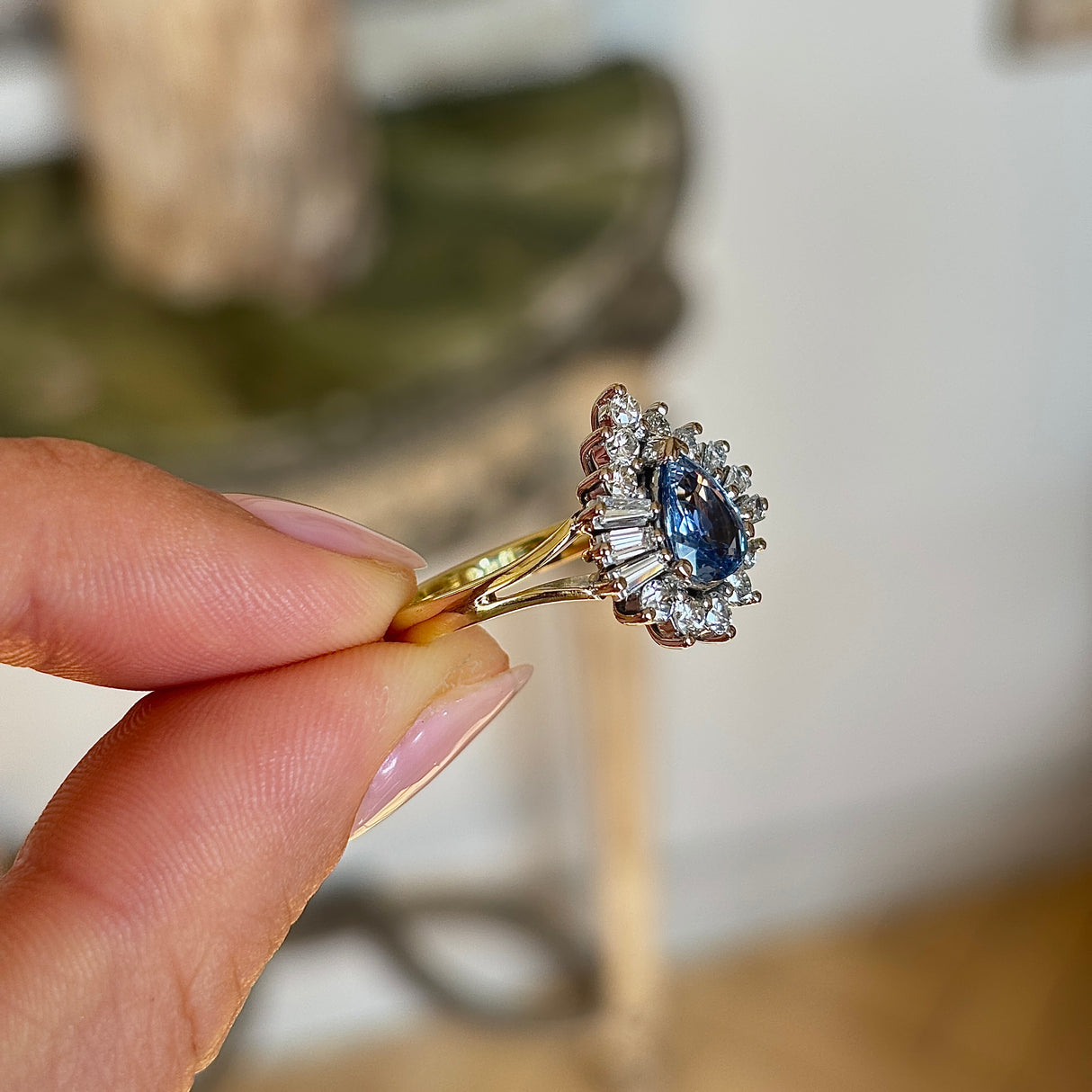 Vintage, 1950s sapphire & diamond cluster ring