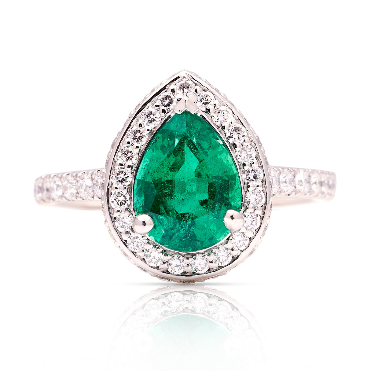 Title
Vintage, emerald & diamond cluster ring