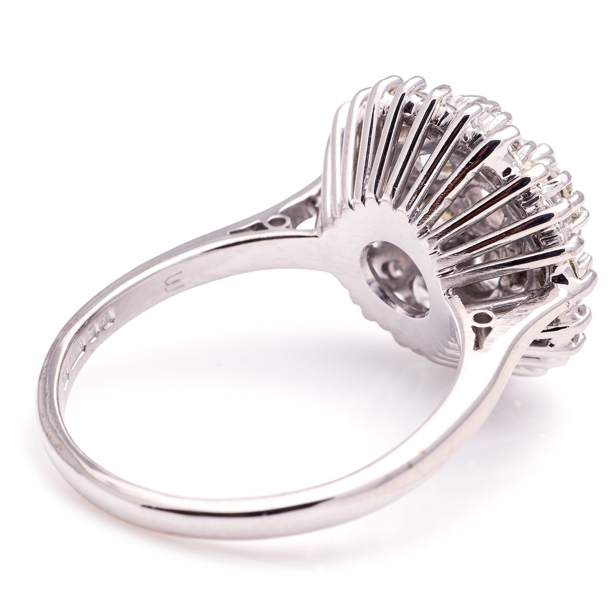 Vintage, 1970s diamond cluster cocktail ring