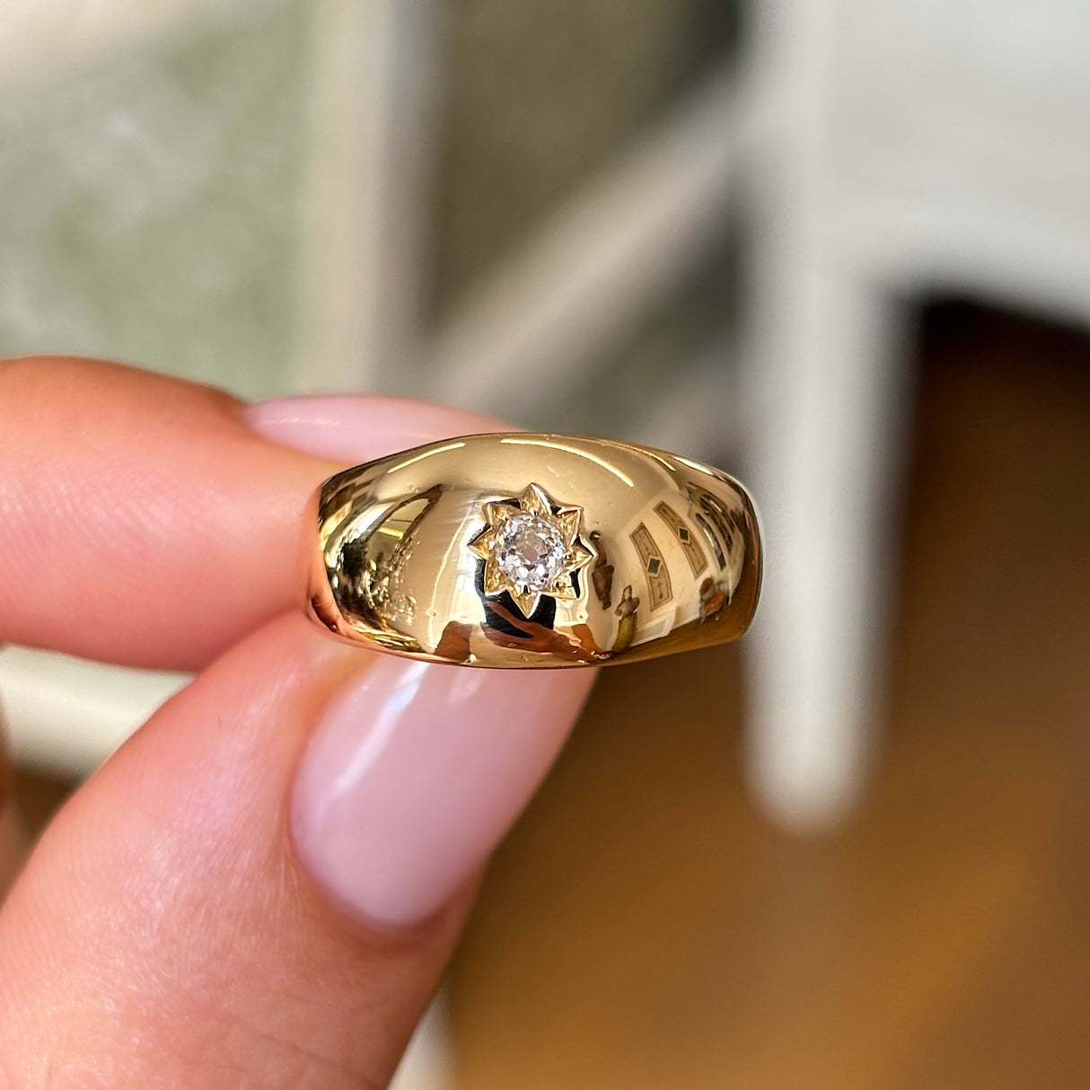 Antique, Victorian diamond solitaire gypsy ring