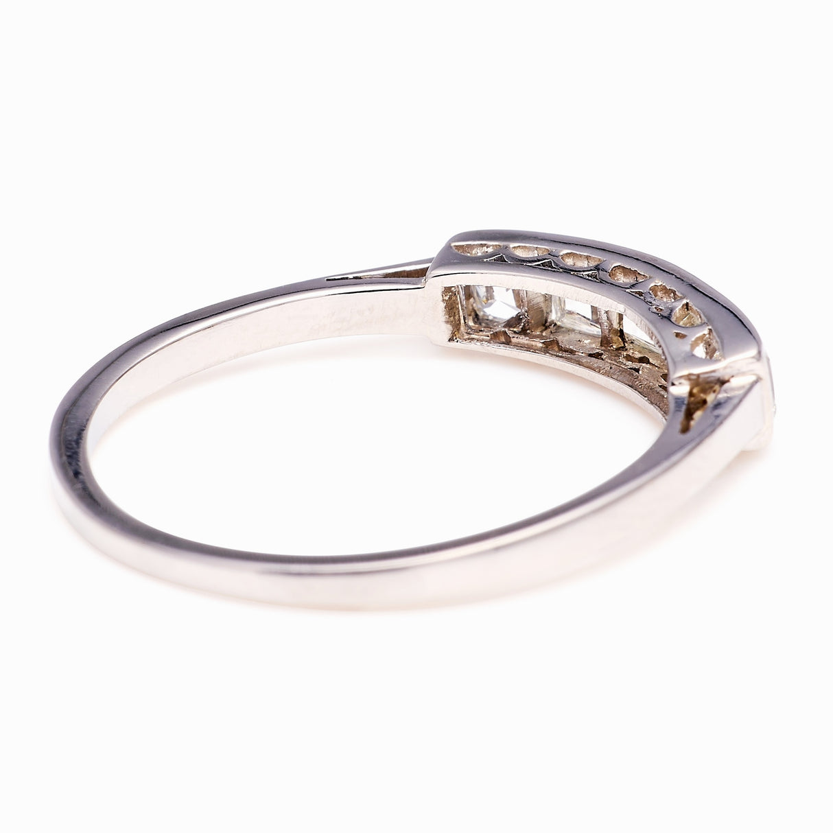 Vintage, Art Deco diamond five-stone ring