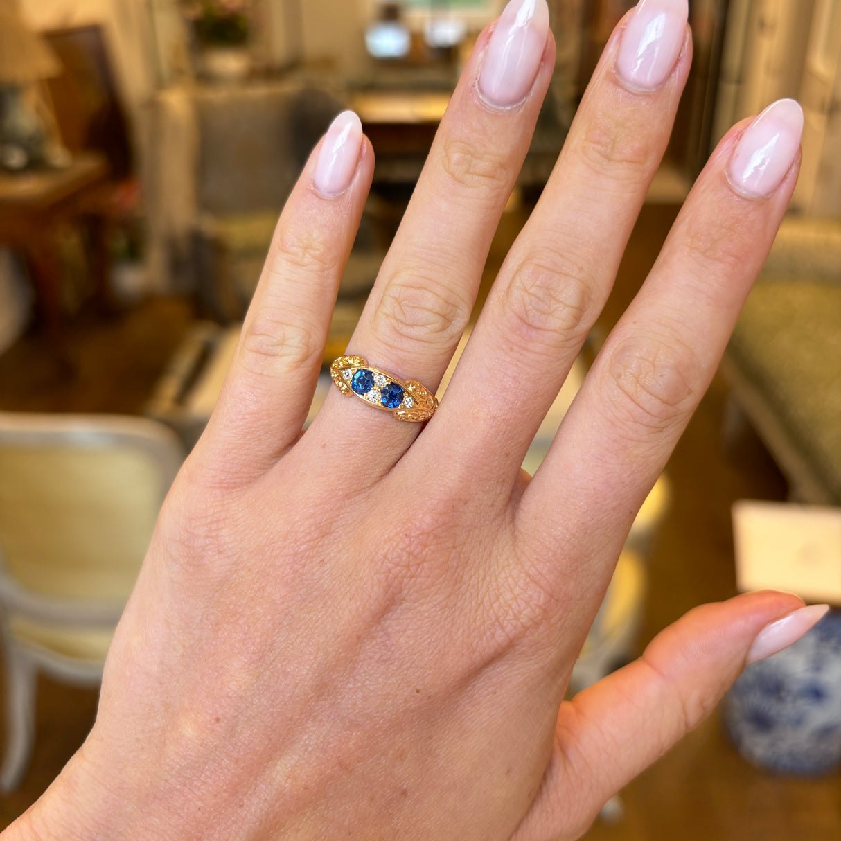 Antique, Edwardian sapphire & diamond ring