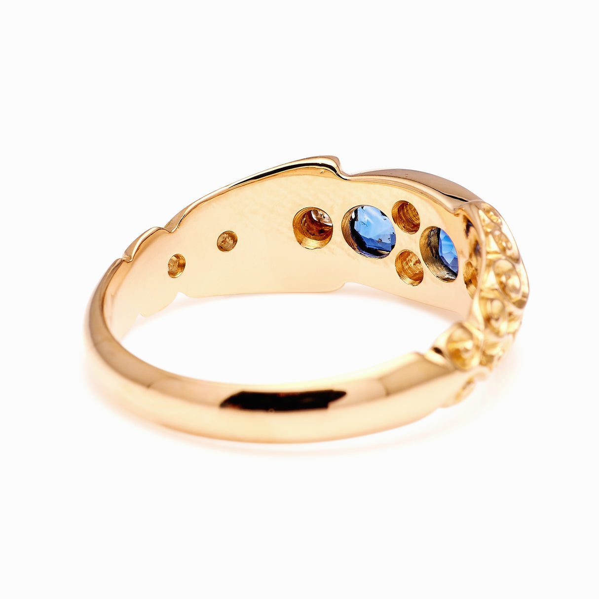 Antique, Edwardian sapphire & diamond ring