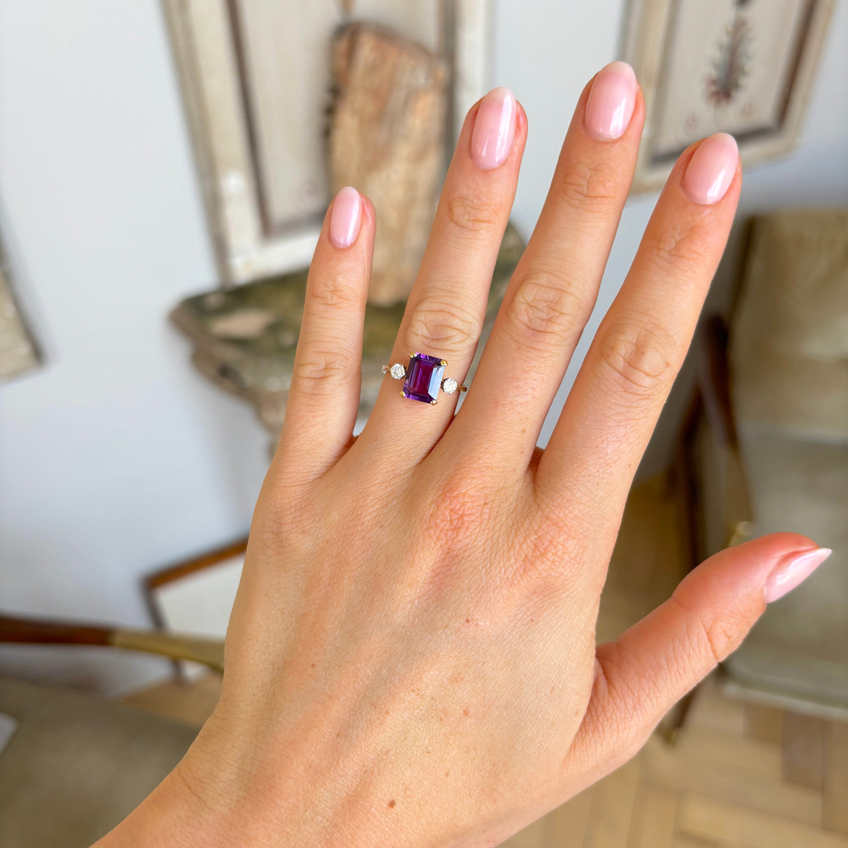 Vintage, 1950s amethyst & diamond three-stone ringVintage, 1950s amethyst & diamond three-stone ring