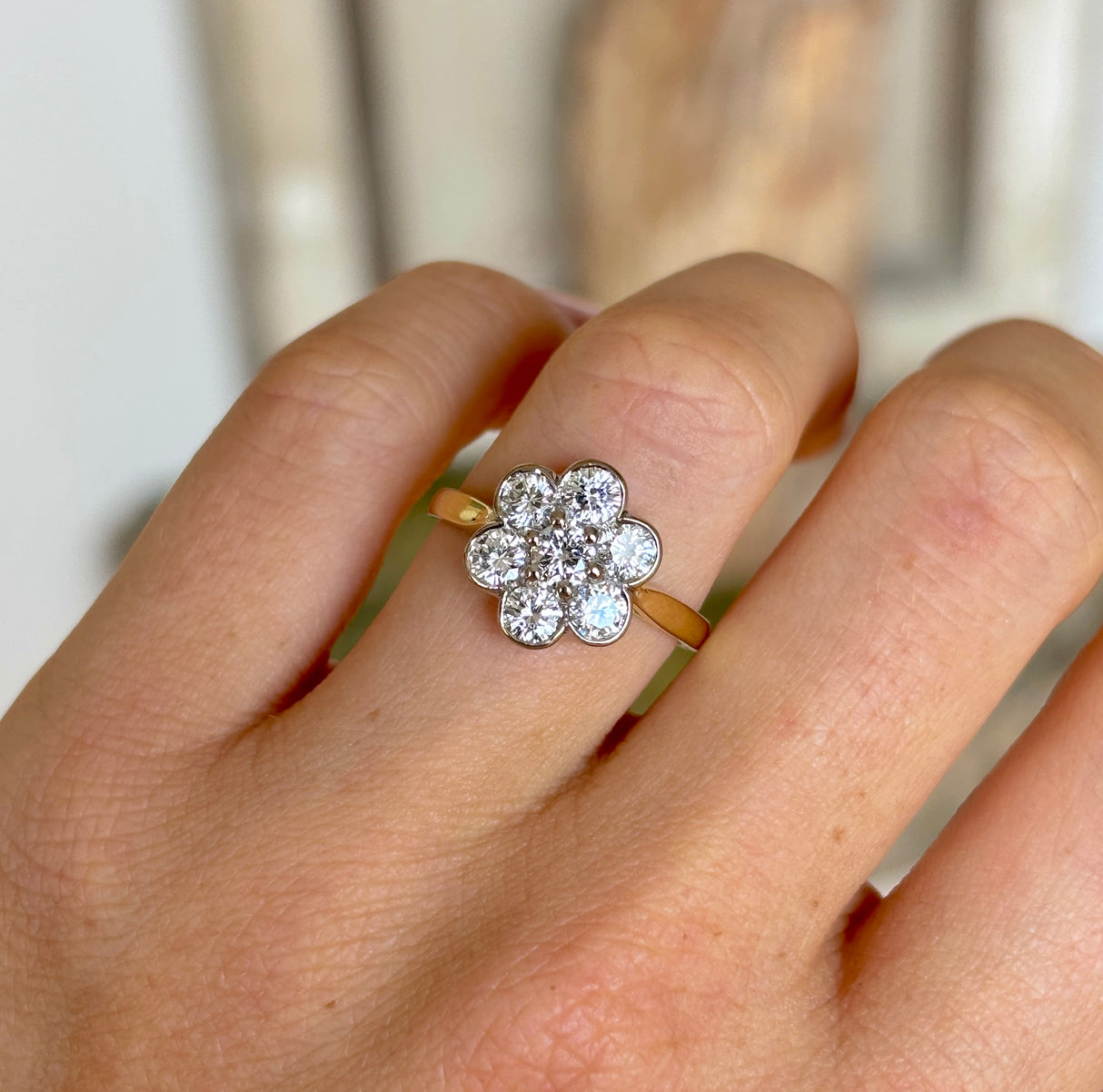 Vintage, 1990s diamond daisy cluster ring
