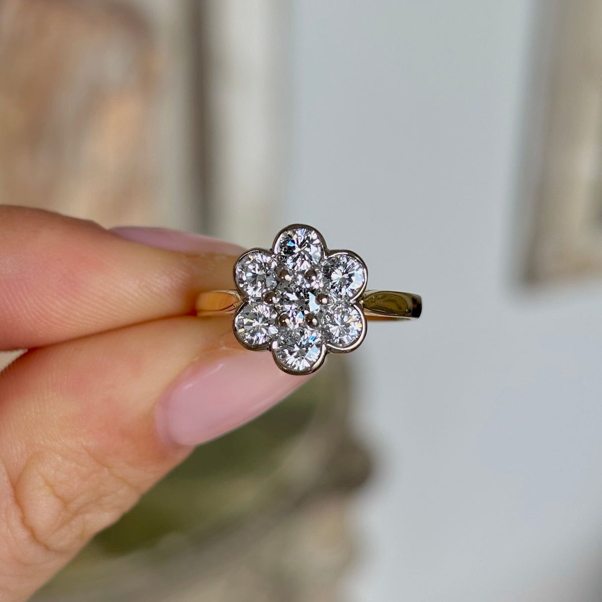 Vintage, 1990s diamond daisy cluster ring