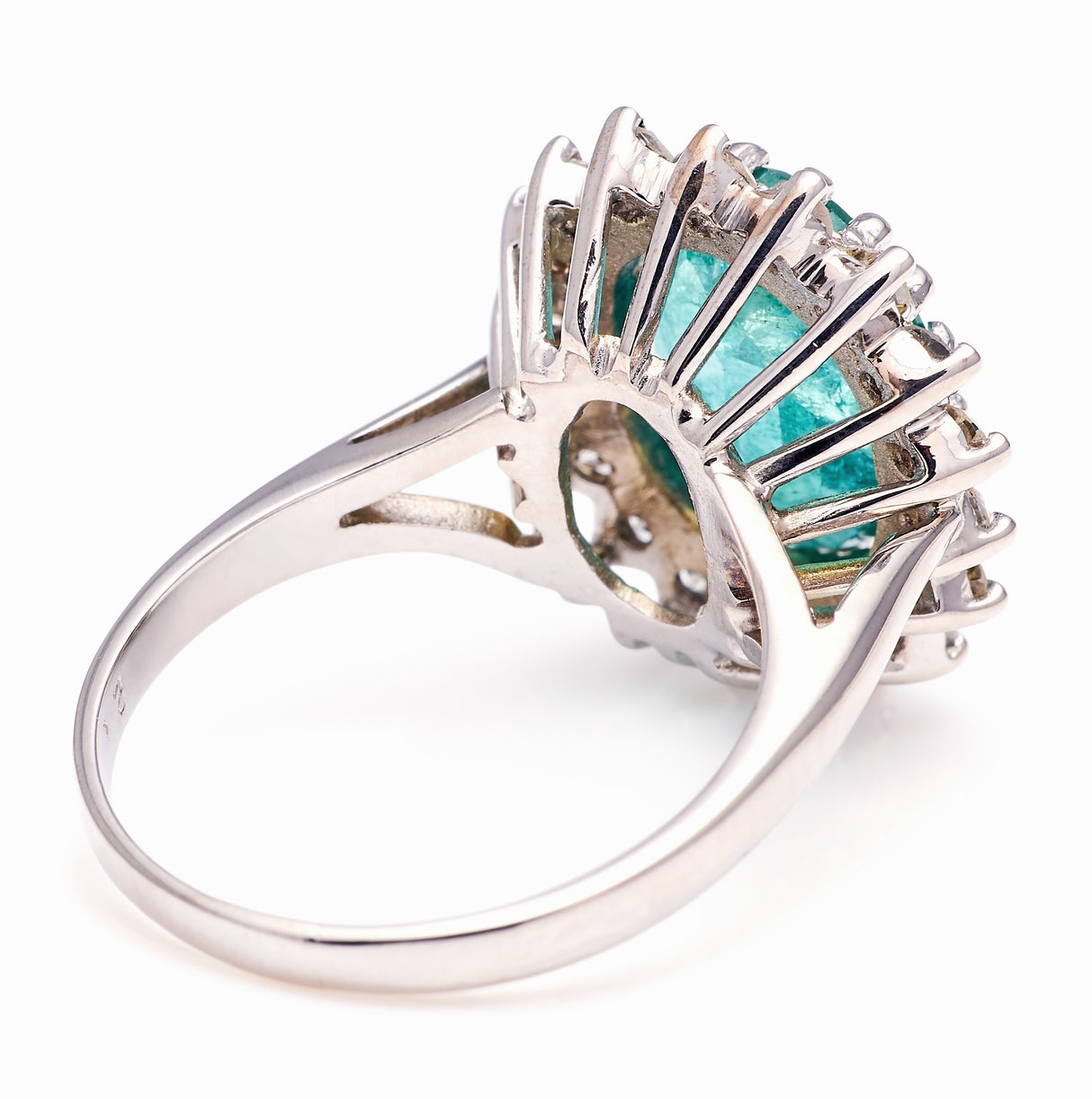 Vintage, 1970s emerald & diamond cluster ring