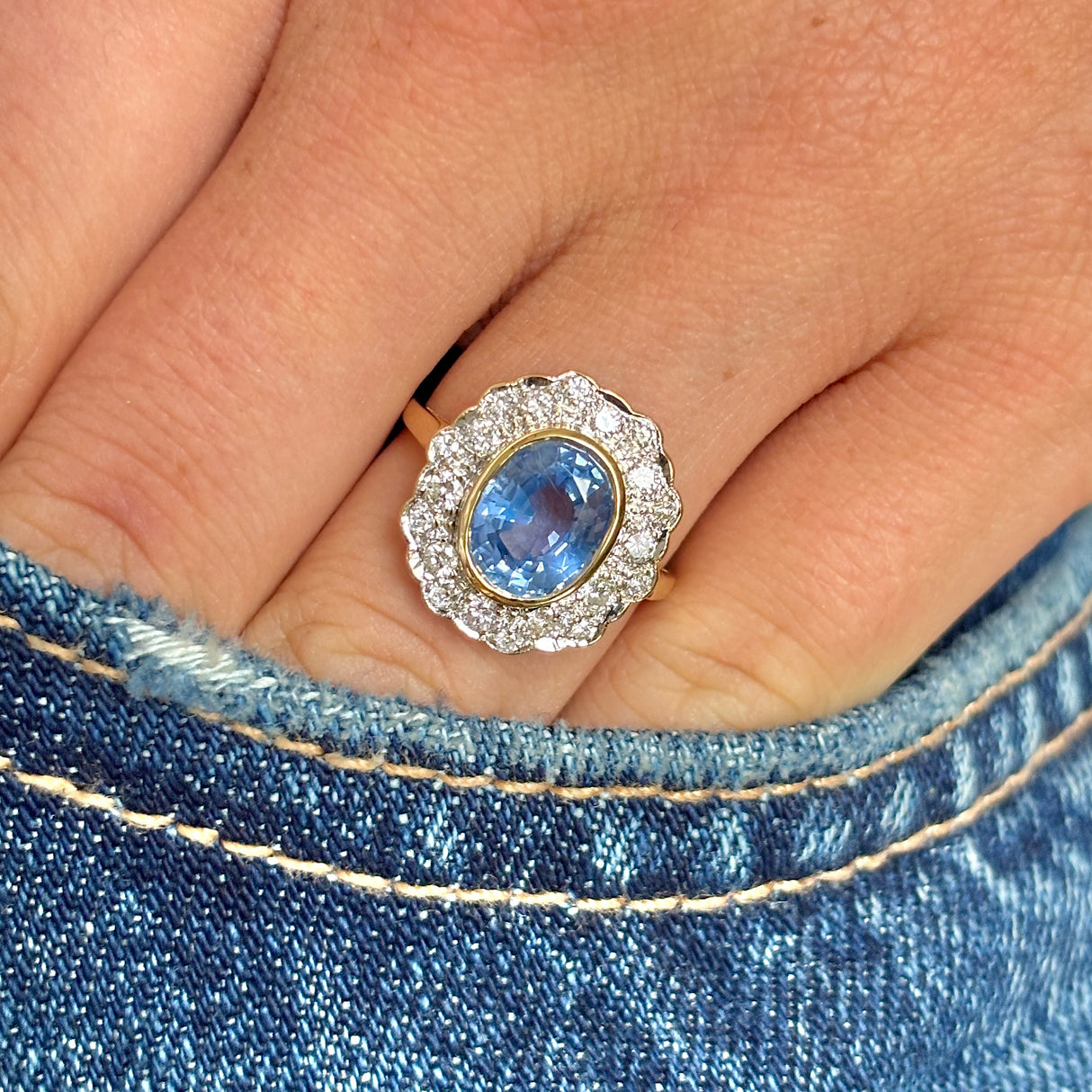 Vintage, 1950s sapphire & diamond cluster ring