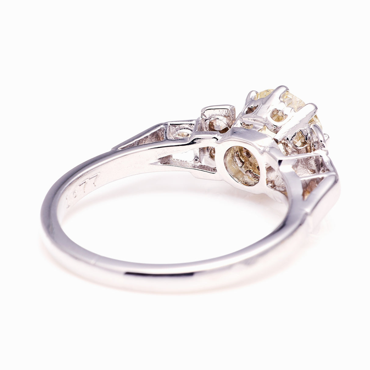 Vintage, 1930s diamond engagement ring