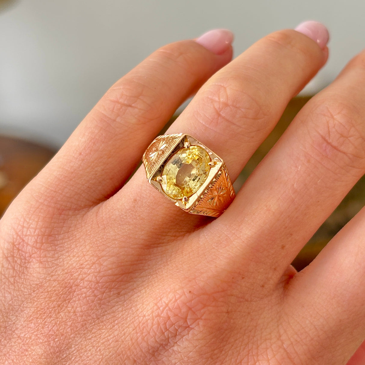 Antique, Late Victorian yellow sapphire signet ring