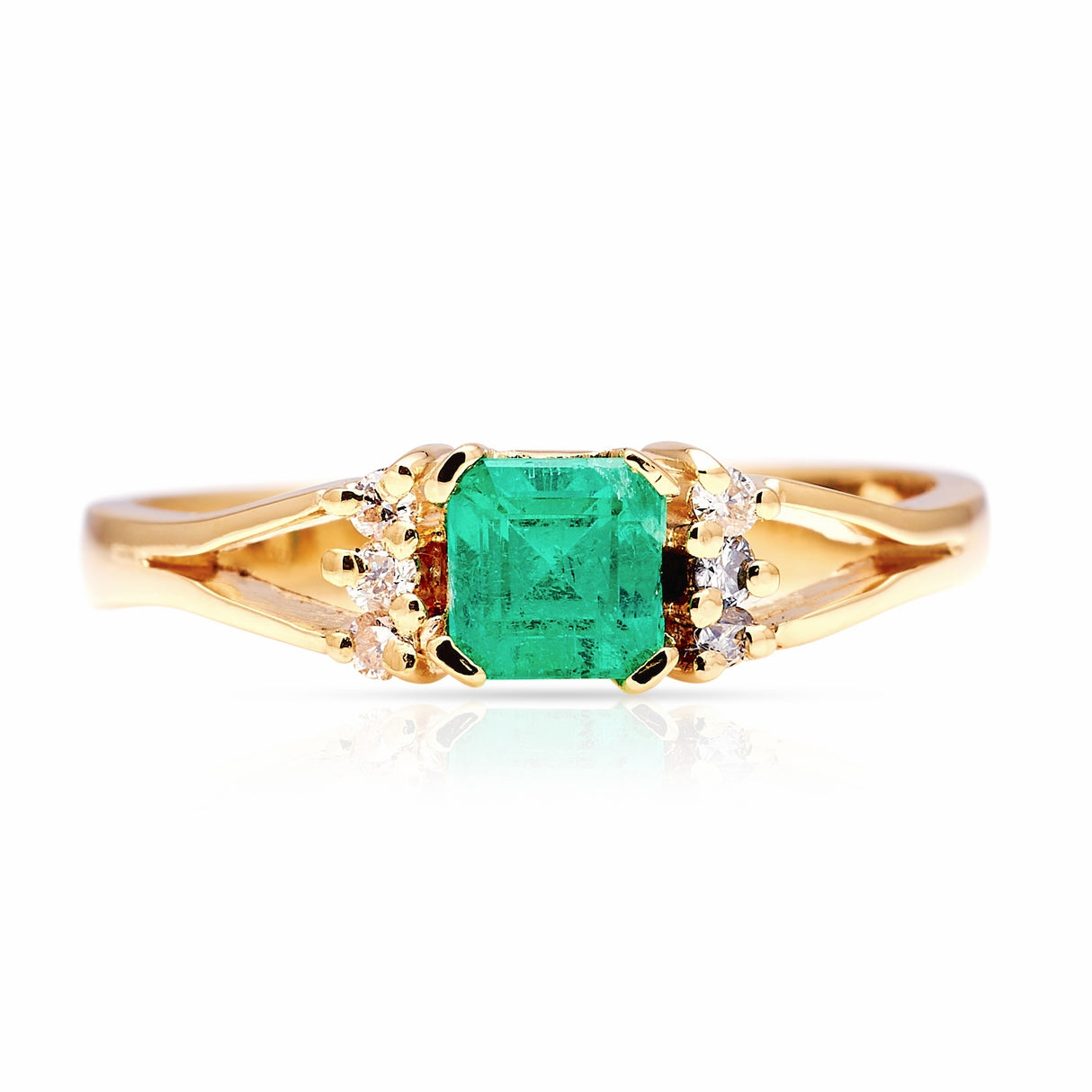 Vintage, 1960s emerald & diamond cluster ring