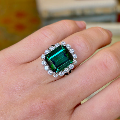 Vintage, 1950s 10ct chrome green tourmaline & diamond cocktail ring
