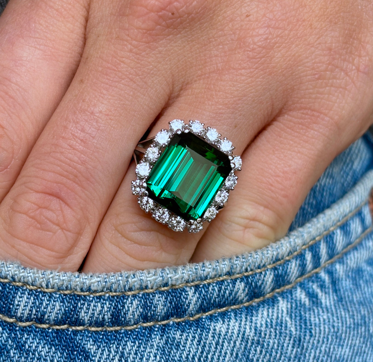 Vintage, 1950s 10ct chrome green tourmaline & diamond cocktail ring