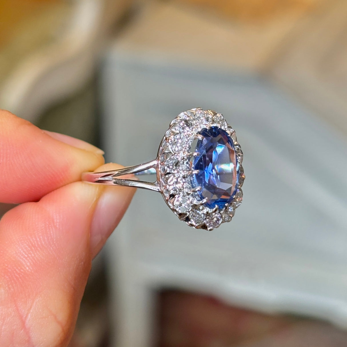 Vintage, 1940s Sri Lankan (Ceylon) sapphire & diamond cluster ring