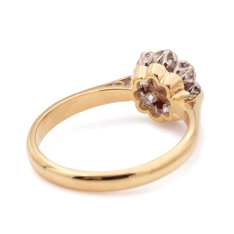 Vintage, 1940s diamond cluster ring