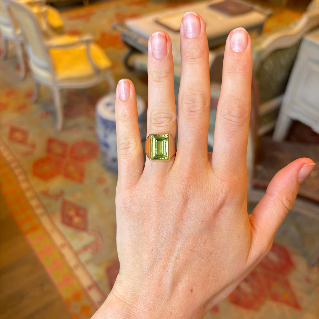 Vintage, 1980s peridot-set signet ring