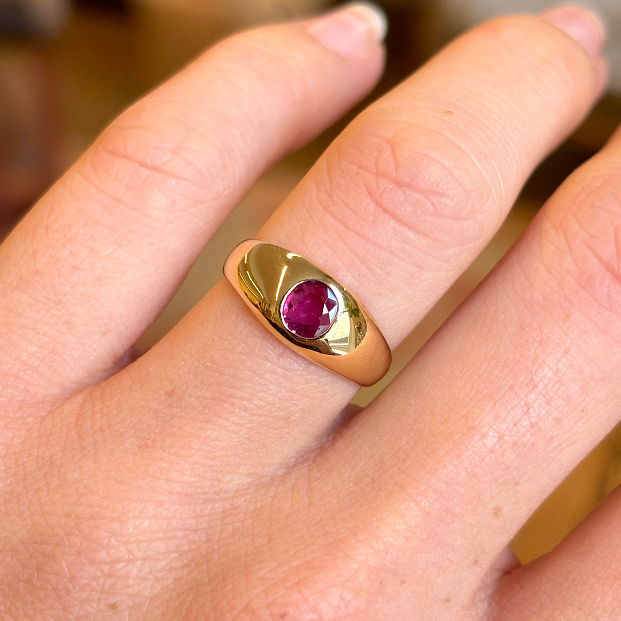 Vintage, 1930s oval-cut ruby signet ring