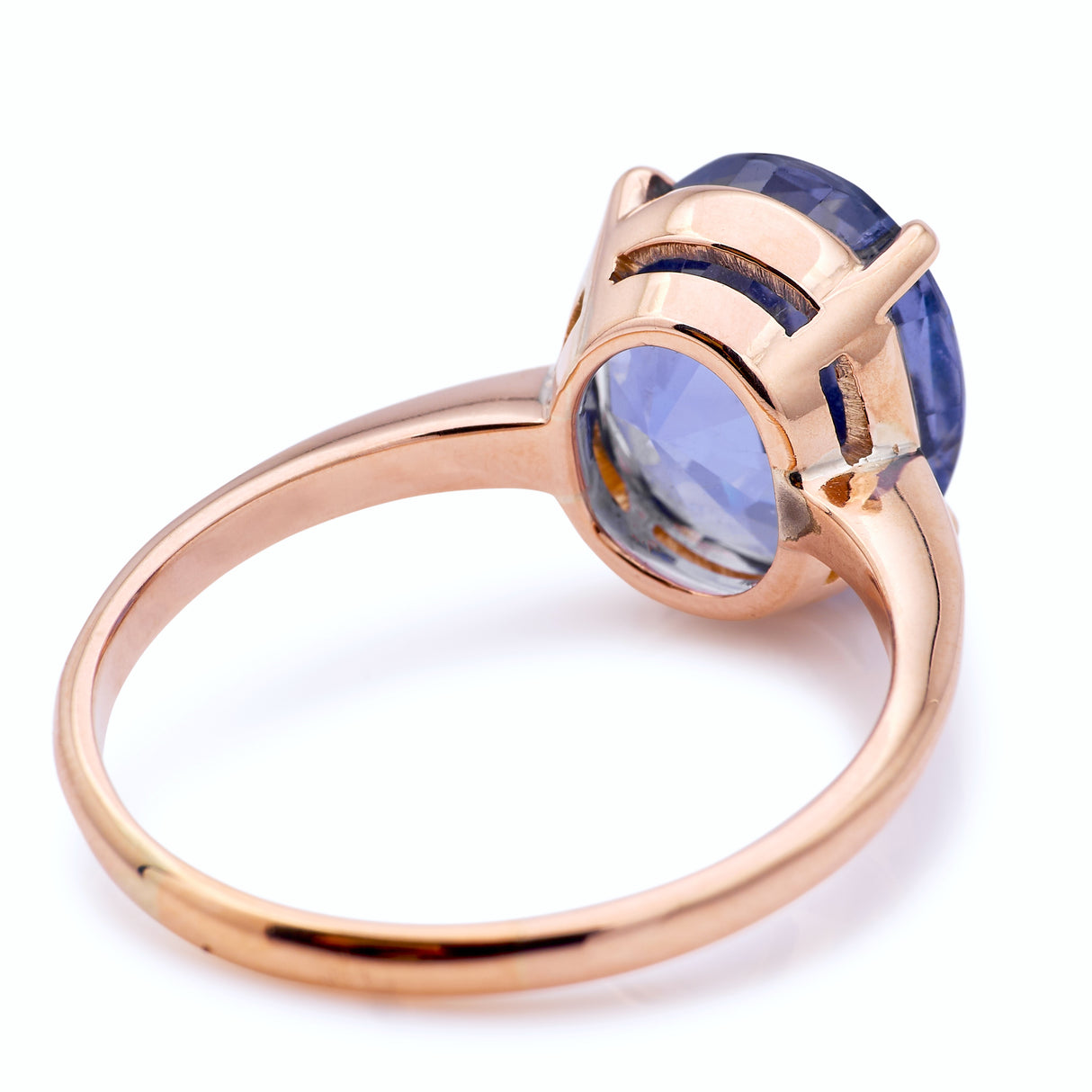 Antique, 19th century colour-change 6.48ct sapphire solitaire ring