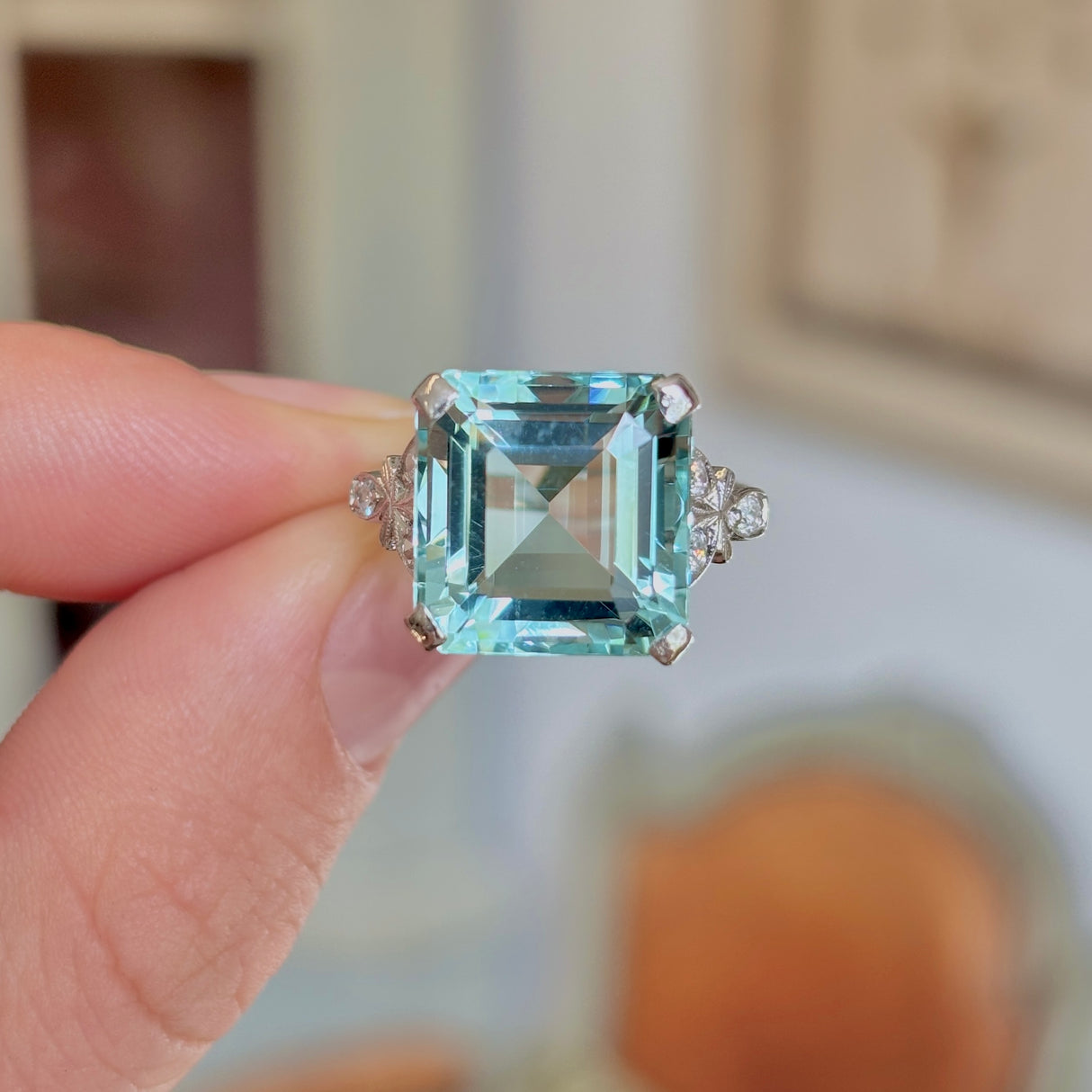 Vintage, Art Deco aquamarine & diamond cocktail ring
