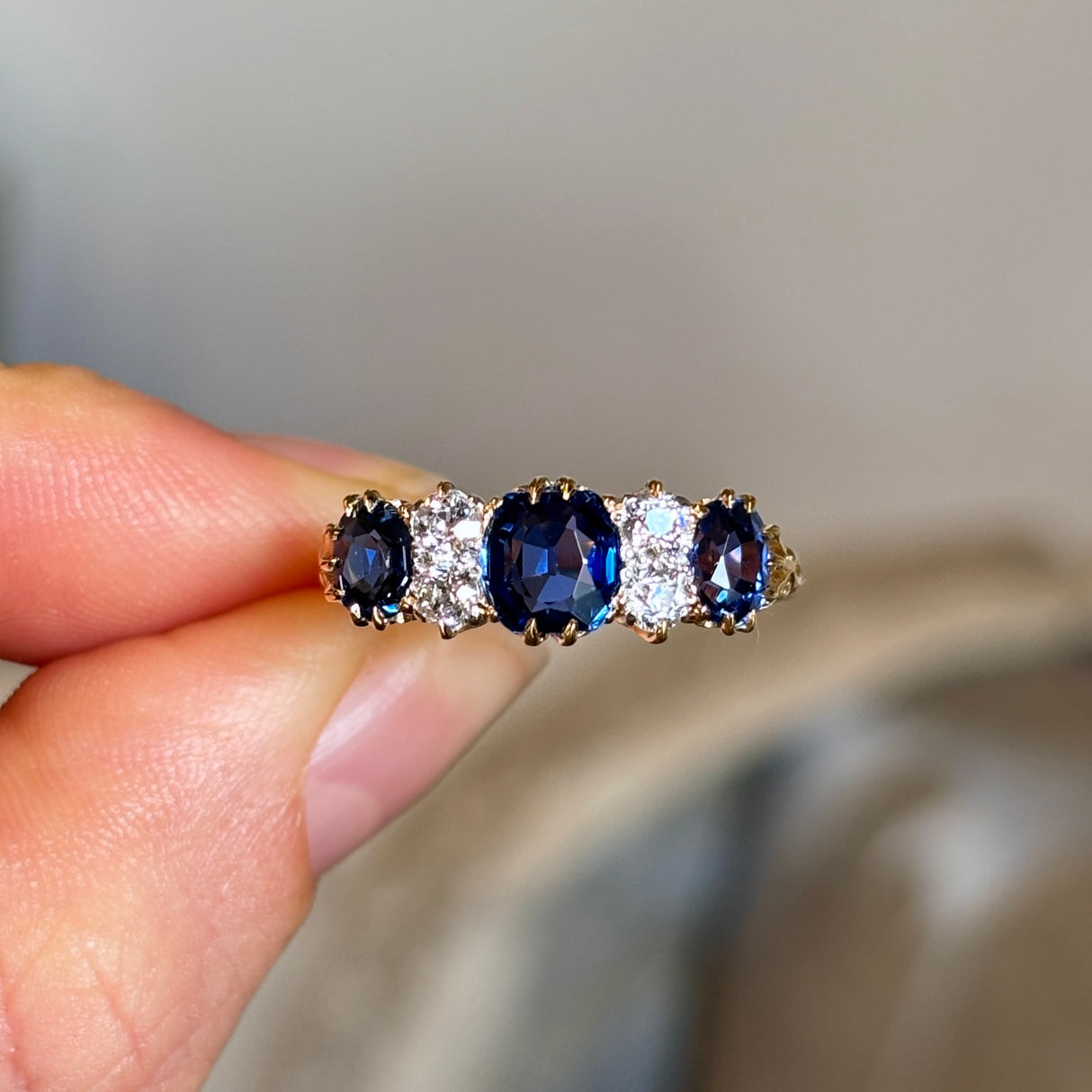 Antique, Edwardian sapphire & diamond half-hoop ring