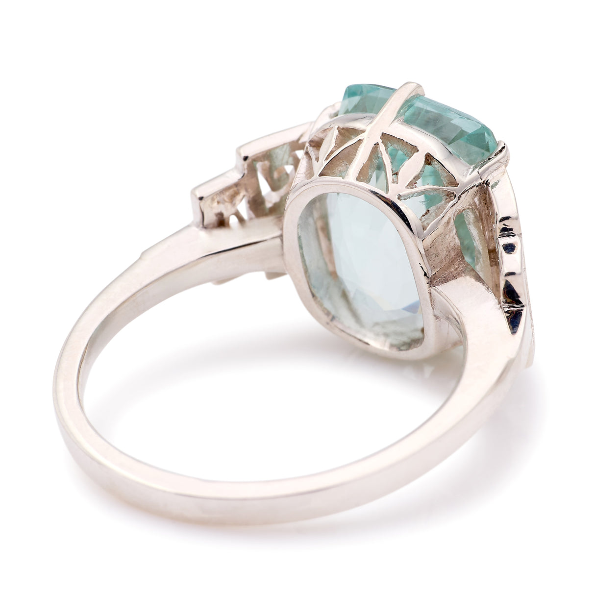 Vintage, 1920s sea green aquamarine cocktail ring