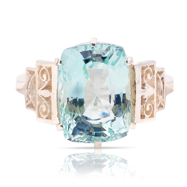 Vintage, 1920s sea green aquamarine cocktail ring