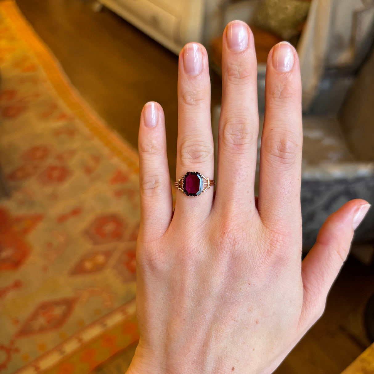 Antique, Victorian single stone garnet ring