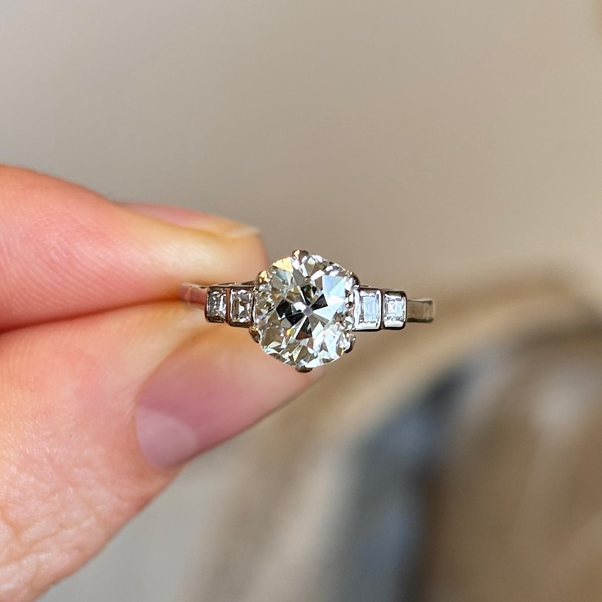 Vintage, Art Deco diamond engagement ring