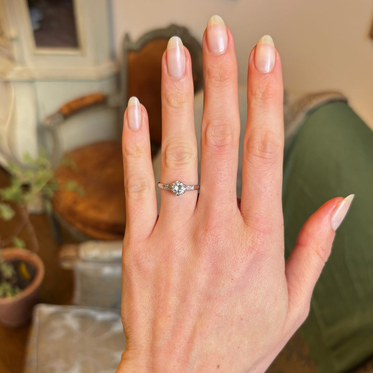 Vintage, 1920s diamond solitaire engagement ring