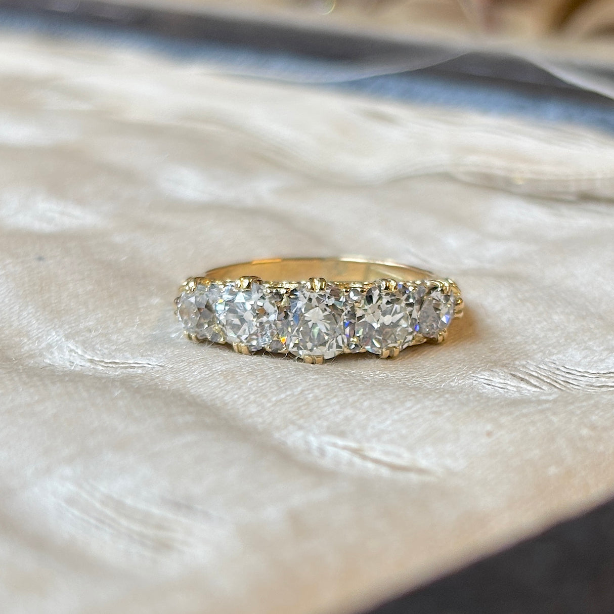 Antique, Victorian diamond five-stone ring