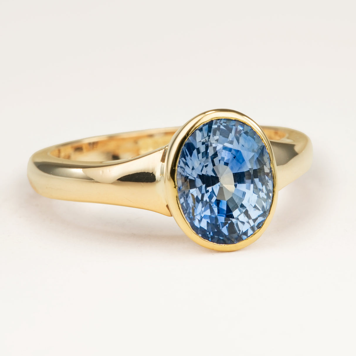 Vintage, 2000's sapphire solitaire ring