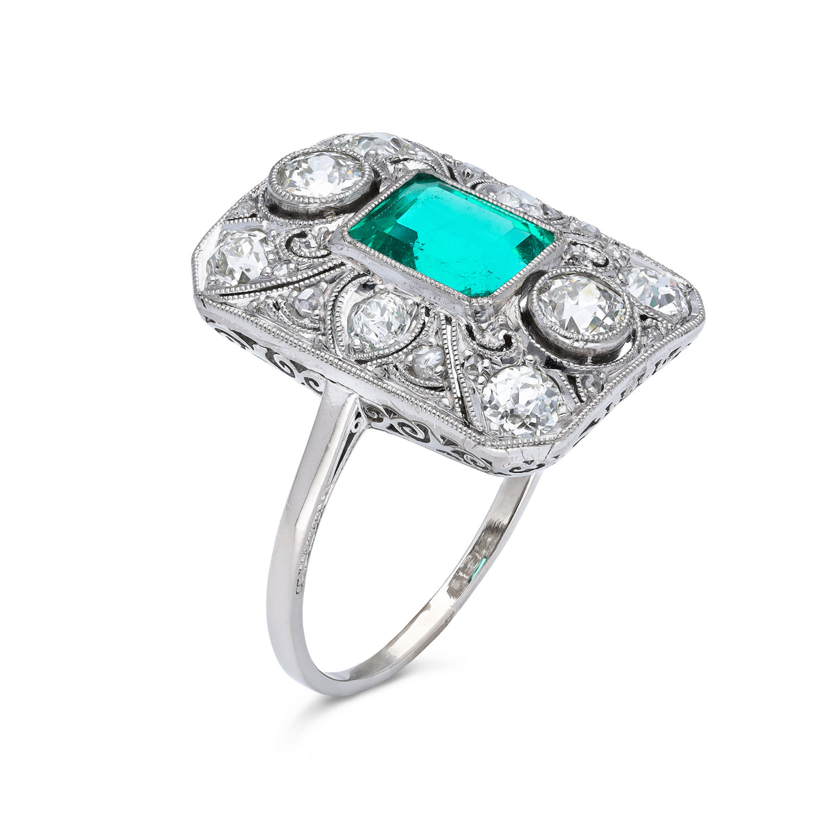Art Deco emerald and diamond panel ring, side view.