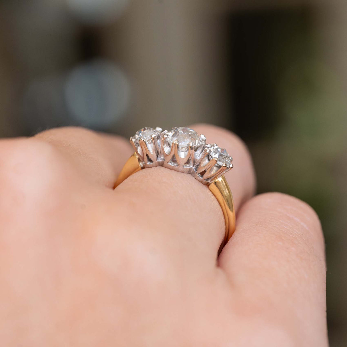 Antique, Edwardian old-cut diamond three-stone engagement ring