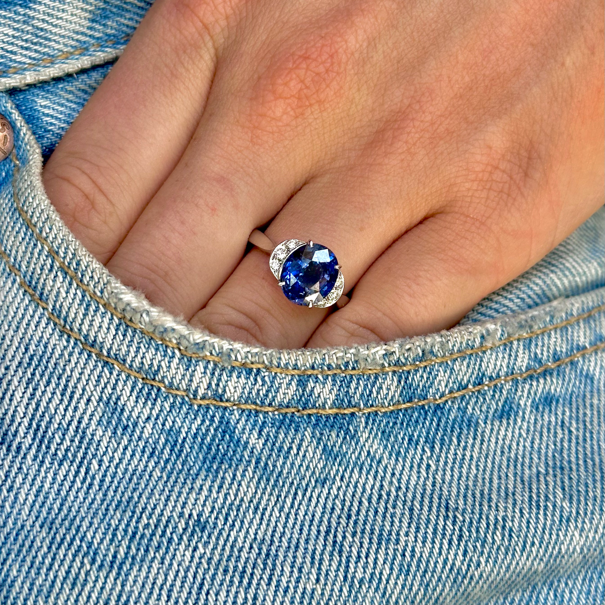 Engagement | 3ct oval sapphire and diamond ring, platinum