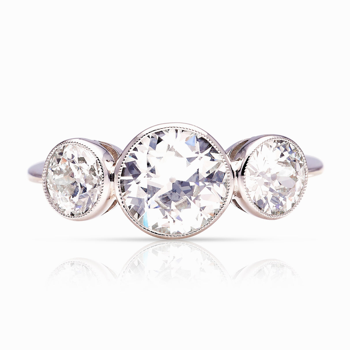 Vintage, Art Deco diamond three-stone engagement ring