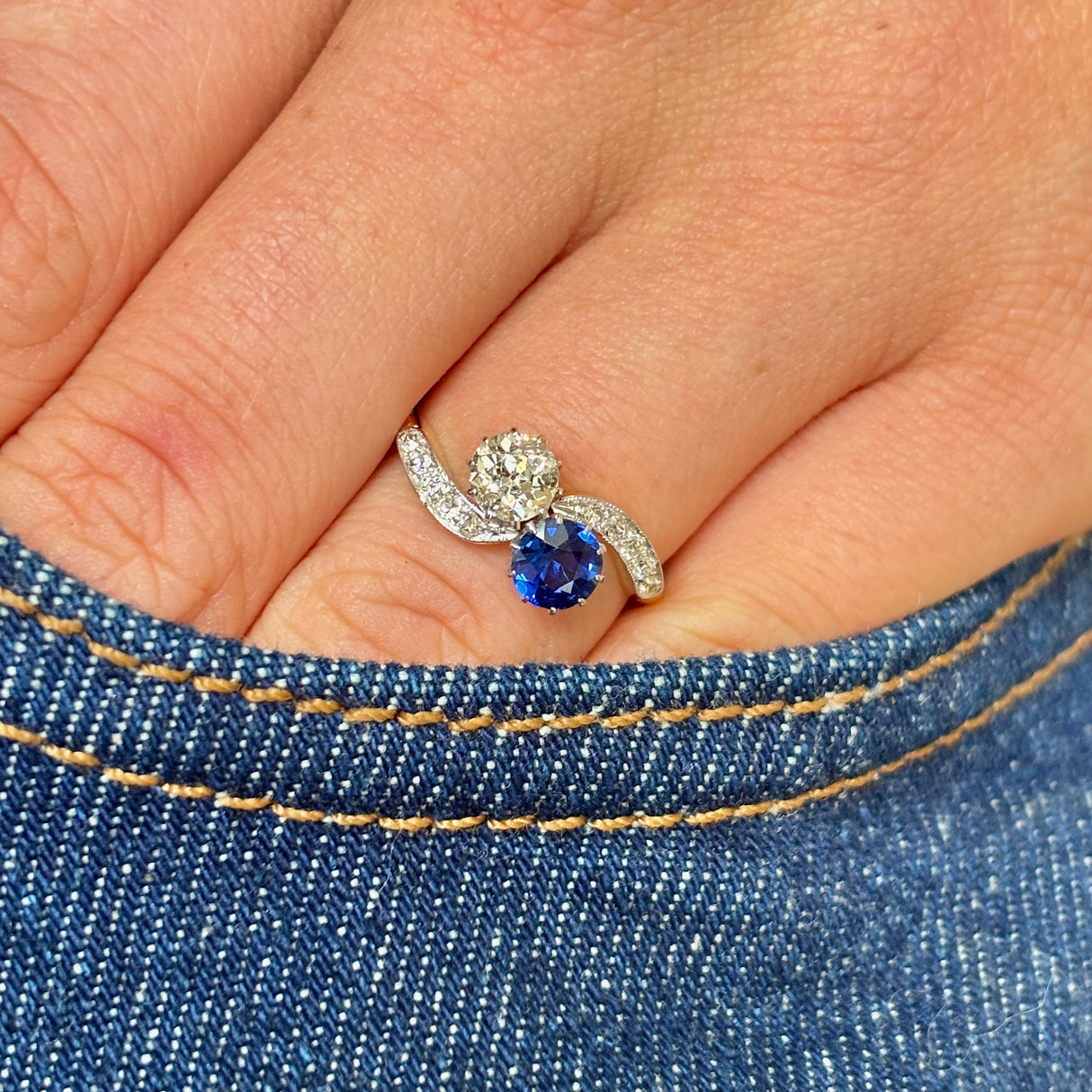 Antique, Edwardian sapphire & diamond toi et moi ring