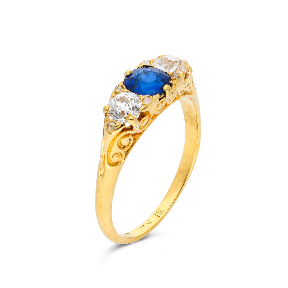 Antique, Edwardian, sapphire and diamond, carved three stone engagement ring, 18ct yellow gold
