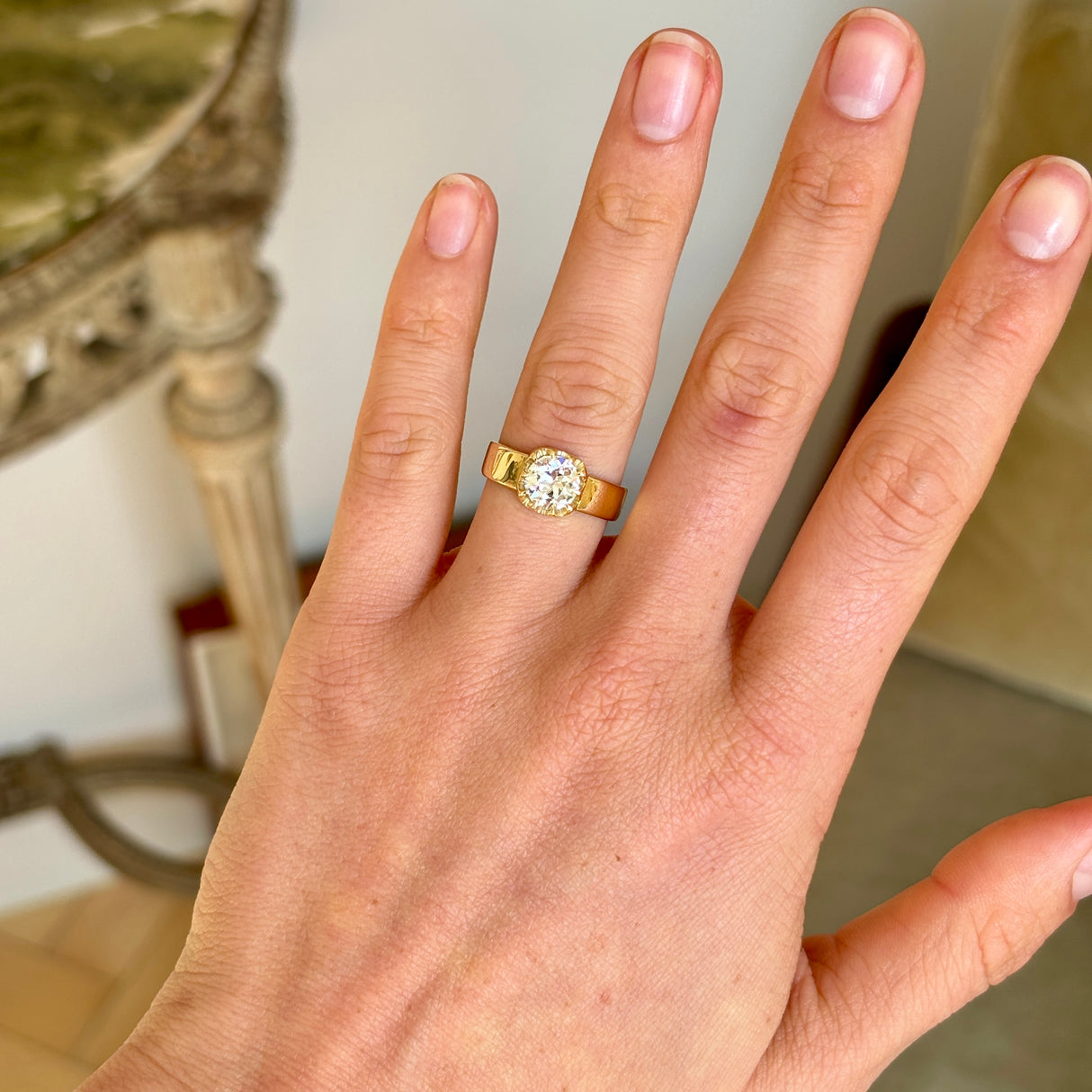 Antique, Victorian solitaire 1ct diamond ring